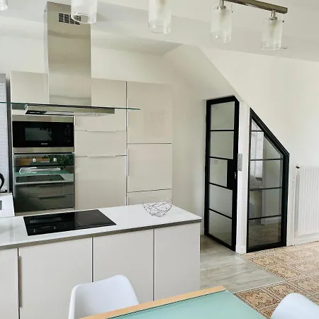 Le Numero 100 招待所