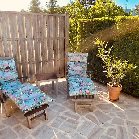 Le Numero 100 招待所