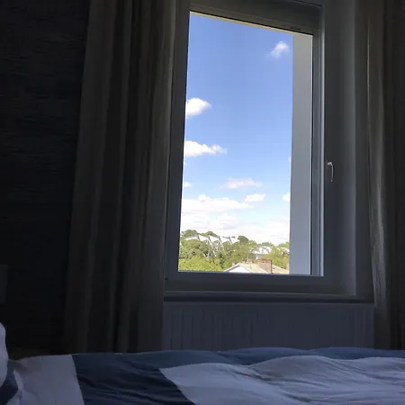 Le Numero 100 Πανσιόν