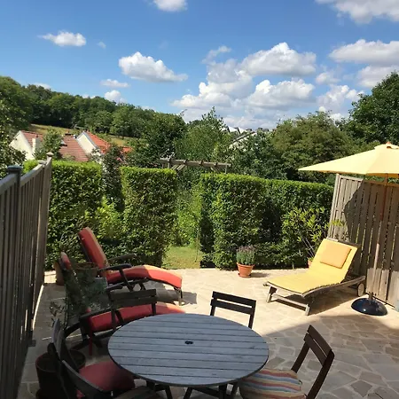 Le Numero 100 招待所 3*