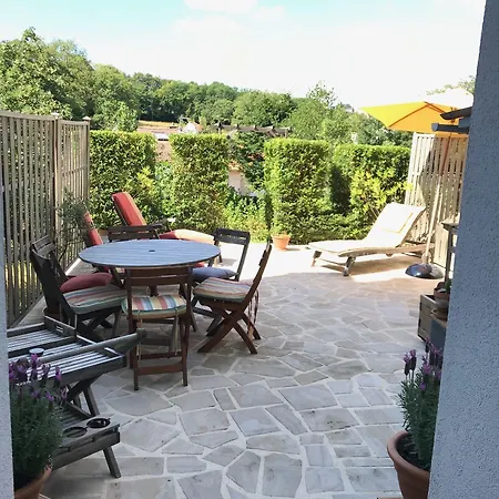 Le Numero 100 招待所 3*